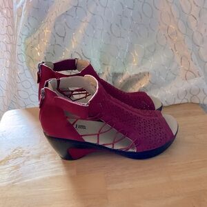 JBU by Jambo Nelly Encore Sandals